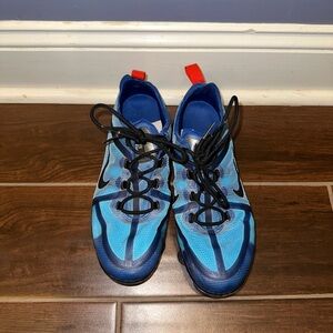 Women’s blue vapor maxes